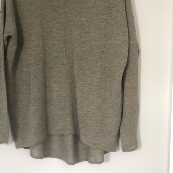 H&M Top - Picture 2 of 4